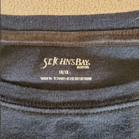 Women's Long Sleeve Tee with Graphics - Picture 4 of 4